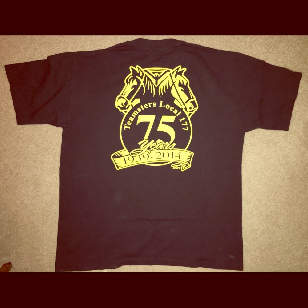 Local 177 Short sleeve 👕   Never Worn